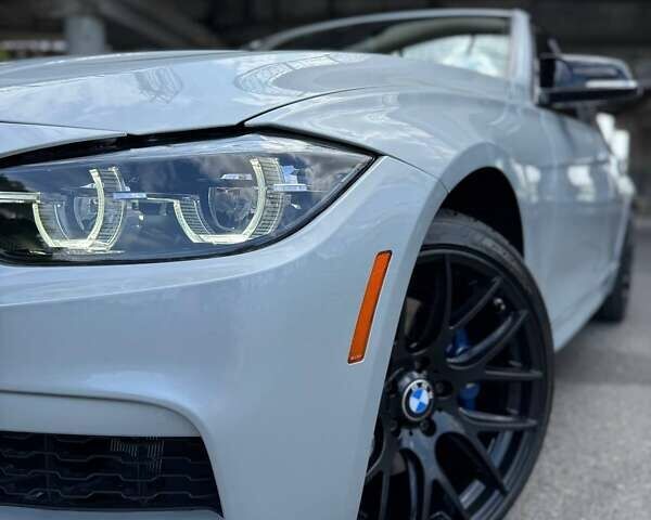 Серый БМВ 3 Серия, объемом двигателя 2 л и пробегом 82 тыс. км за 18999 $, фото 16 на Automoto.ua