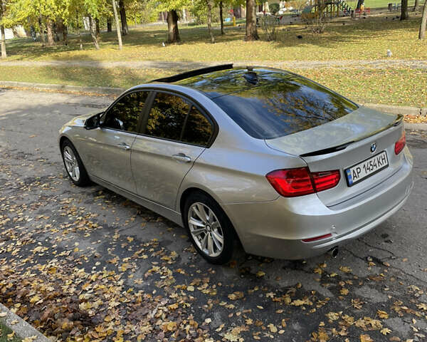 БМВ 3 Серия 2015 в Запорожье на Automoto.ua Серый БМВ 3 Серия, объемом двигателя 2 л и пробегом 165 тыс. км за 12800 $, фото 12 на Automoto.ua