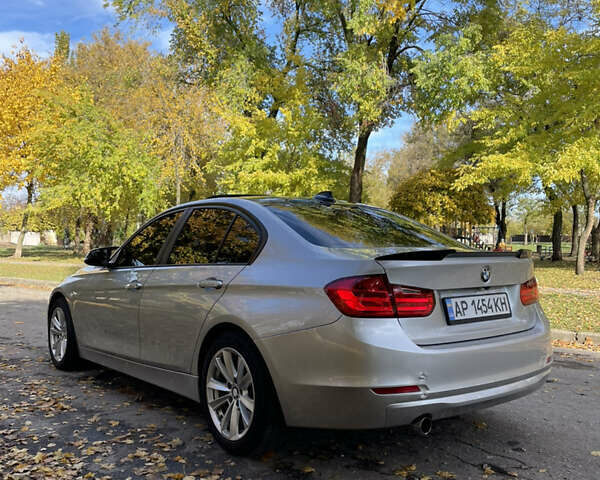 БМВ 3 Серия 2015 в Запорожье на Automoto.ua Серый БМВ 3 Серия, объемом двигателя 2 л и пробегом 165 тыс. км за 12800 $, фото 11 на Automoto.ua