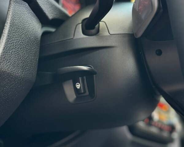 Серый БМВ 3 Серия, объемом двигателя 2 л и пробегом 132 тыс. км за 16000 $, фото 9 на Automoto.ua