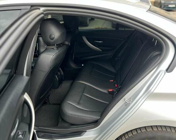 Серый БМВ 3 Серия, объемом двигателя 2 л и пробегом 150 тыс. км за 14650 $, фото 16 на Automoto.ua