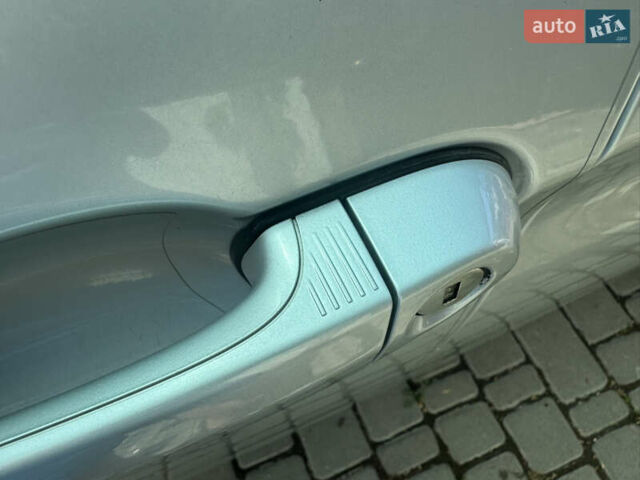 Серый БМВ 3 Серия, объемом двигателя 2 л и пробегом 133 тыс. км за 19900 $, фото 10 на Automoto.ua