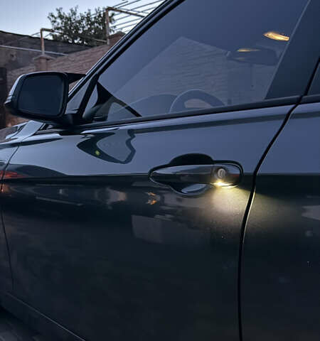 Сірий БМВ 3 Серія, об'ємом двигуна 2 л та пробігом 175 тис. км за 15999 $, фото 26 на Automoto.ua