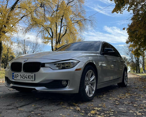 БМВ 3 Серия 2015 в Запорожье на Automoto.ua Серый БМВ 3 Серия, объемом двигателя 2 л и пробегом 165 тыс. км за 12800 $, фото 2 на Automoto.ua