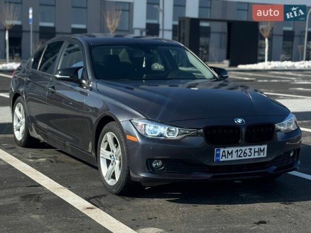 Серый БМВ 3 Серия, объемом двигателя 2 л и пробегом 88 тыс. км за 12600 $, фото 3 на Automoto.ua