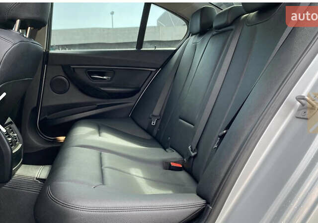 Серый БМВ 3 Серия, объемом двигателя 2 л и пробегом 183 тыс. км за 12600 $, фото 8 на Automoto.ua