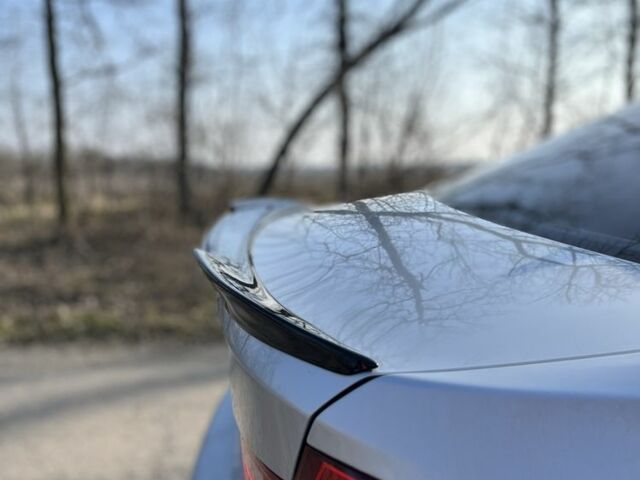 Серый БМВ 3 Серия, объемом двигателя 2 л и пробегом 138 тыс. км за 13200 $, фото 6 на Automoto.ua