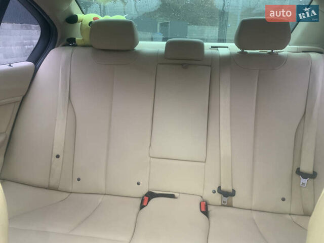 Серый БМВ 3 Серия, объемом двигателя 2 л и пробегом 166 тыс. км за 15000 $, фото 5 на Automoto.ua