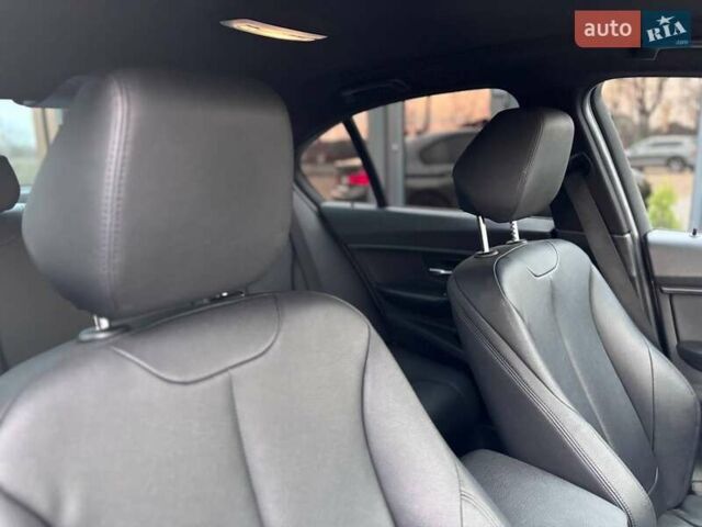 Серый БМВ 3 Серия, объемом двигателя 2 л и пробегом 180 тыс. км за 12999 $, фото 30 на Automoto.ua