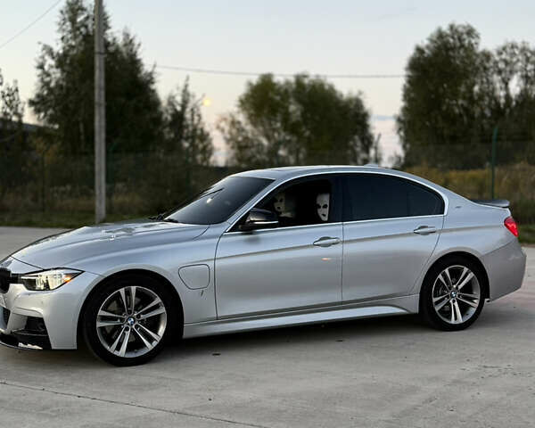 Сірий БМВ 3 Серія, об'ємом двигуна 2 л та пробігом 130 тис. км за 23500 $, фото 9 на Automoto.ua