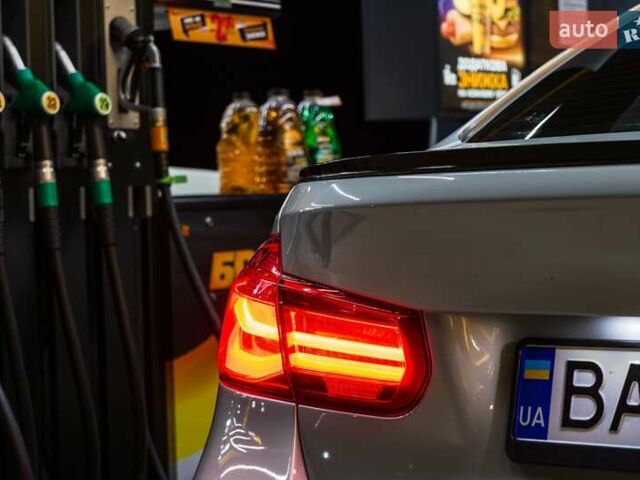 Серый БМВ 3 Серия, объемом двигателя 2 л и пробегом 167 тыс. км за 17000 $, фото 20 на Automoto.ua