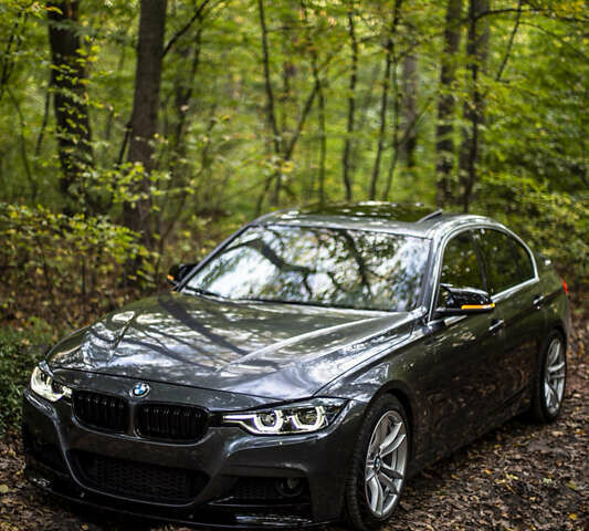 Серый БМВ 3 Серия, объемом двигателя 2 л и пробегом 183 тыс. км за 21300 $, фото 4 на Automoto.ua