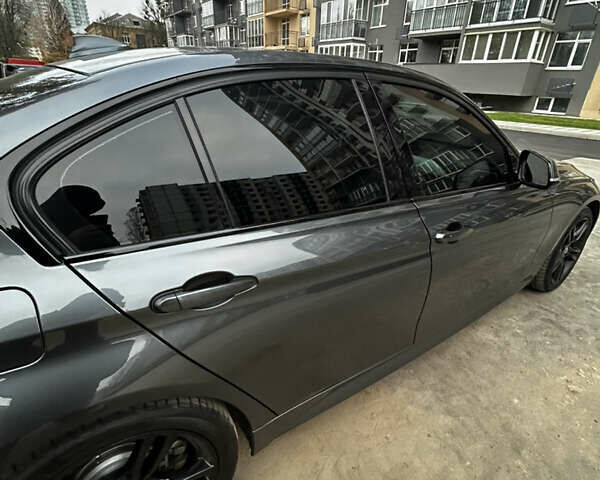 Сірий БМВ 3 Серія, об'ємом двигуна 2 л та пробігом 119 тис. км за 18700 $, фото 26 на Automoto.ua