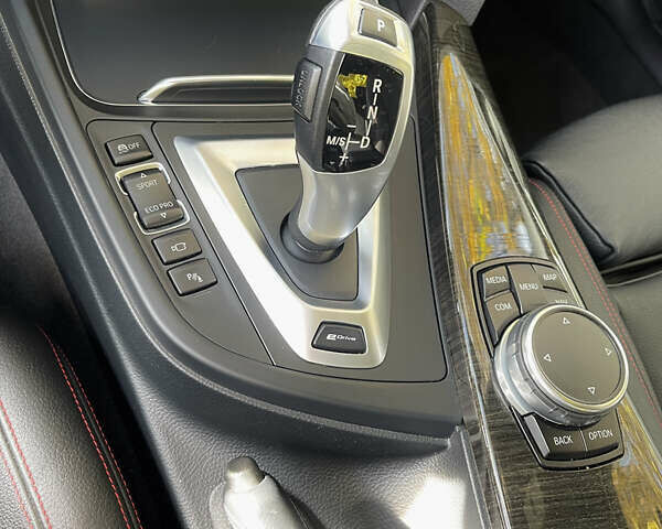 БМВ 3 Серія 2016 у Львові на Automoto.ua Сірий БМВ 3 Серія, об'ємом двигуна 2 л та пробігом 119 тис. км за 22500 $, фото 14 на Automoto.ua