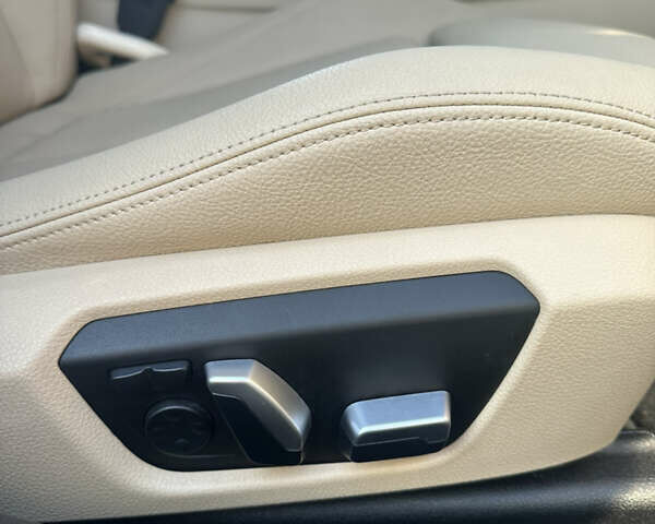 Сірий БМВ 3 Серія, об'ємом двигуна 2 л та пробігом 144 тис. км за 17500 $, фото 12 на Automoto.ua