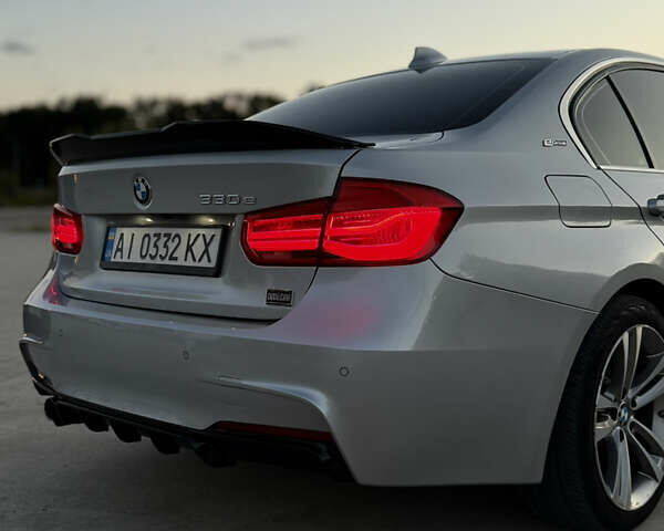 Сірий БМВ 3 Серія, об'ємом двигуна 2 л та пробігом 130 тис. км за 23500 $, фото 5 на Automoto.ua