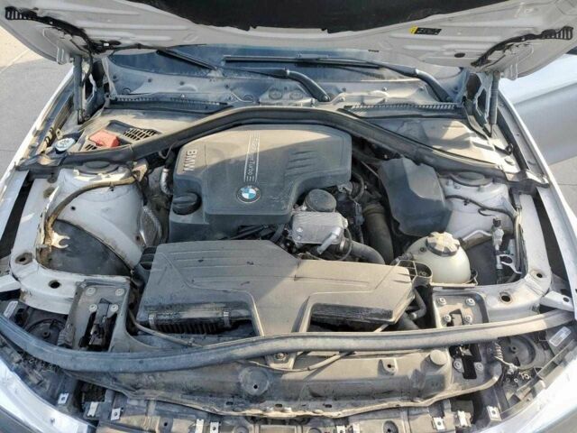 Серый БМВ 3 Серия, объемом двигателя 2 л и пробегом 219 тыс. км за 10500 $, фото 10 на Automoto.ua