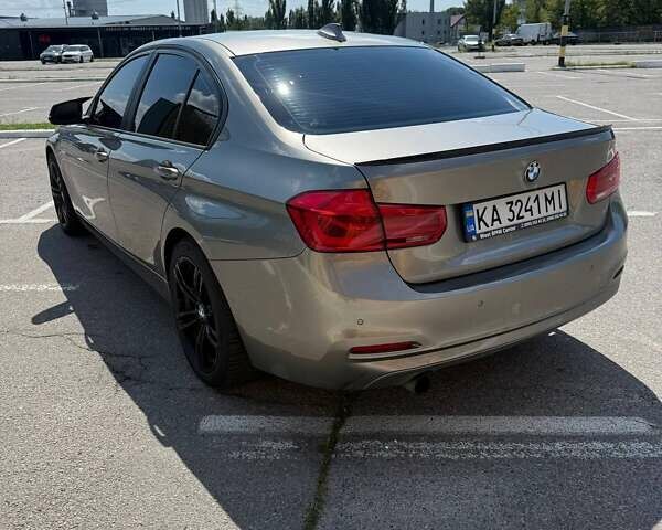 Серый БМВ 3 Серия, объемом двигателя 2 л и пробегом 123 тыс. км за 15000 $, фото 9 на Automoto.ua