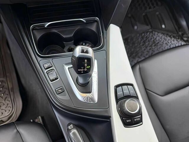 БМВ 3 Серія 2016 у Києві на Automoto.ua Сірий БМВ 3 Серія, об'ємом двигуна 2 л та пробігом 73 тис. км за 3000 $, фото 13 на Automoto.ua