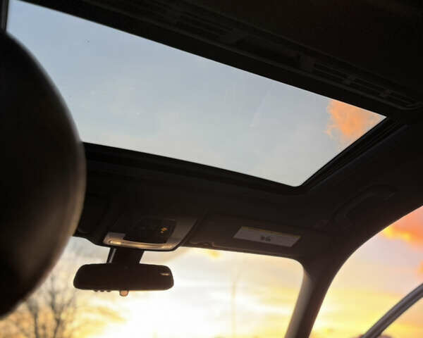 БМВ 3 Серия 2016 в Львове на Automoto.ua Серый БМВ 3 Серия, объемом двигателя 2 л и пробегом 54 тыс. км за 14300 $, фото 18 на Automoto.ua