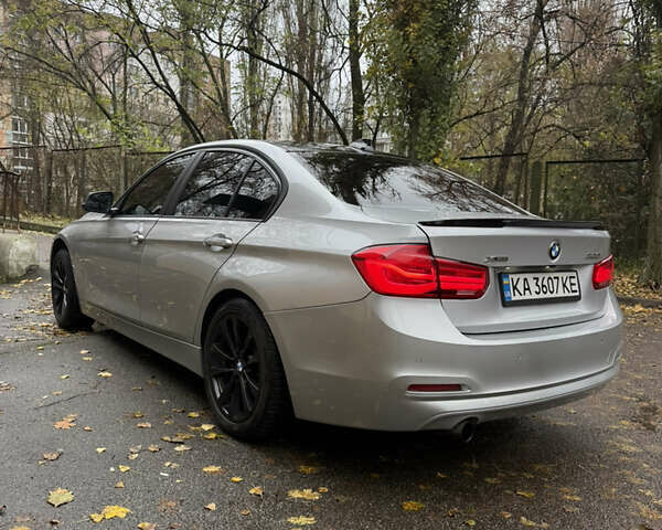 Серый БМВ 3 Серия, объемом двигателя 2 л и пробегом 194 тыс. км за 16700 $, фото 6 на Automoto.ua