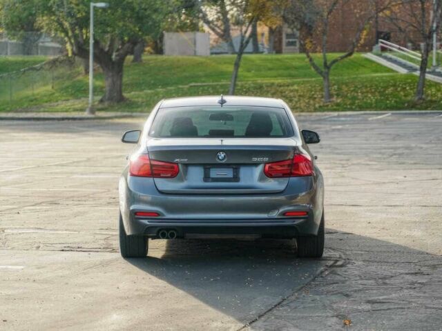 Сірий БМВ 3 Серія, об'ємом двигуна 2 л та пробігом 75 тис. км за 11000 $, фото 6 на Automoto.ua