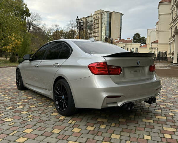 БМВ 3 Серия 2016 в Одессе на Automoto.ua Серый БМВ 3 Серия, объемом двигателя 0 л и пробегом 95 тыс. км за 15000 $, фото 6 на Automoto.ua