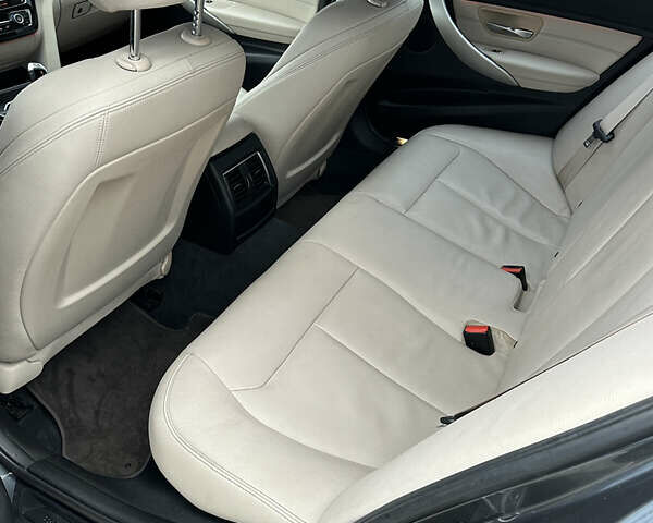 Серый БМВ 3 Серия, объемом двигателя 2 л и пробегом 114 тыс. км за 14500 $, фото 8 на Automoto.ua