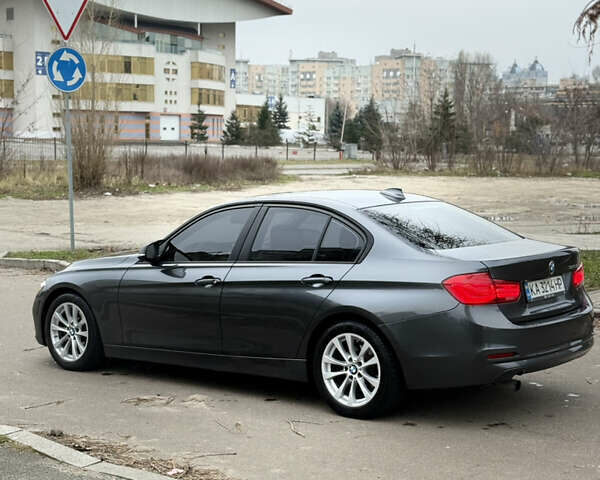 Серый БМВ 3 Серия, объемом двигателя 2 л и пробегом 179 тыс. км за 13500 $, фото 4 на Automoto.ua