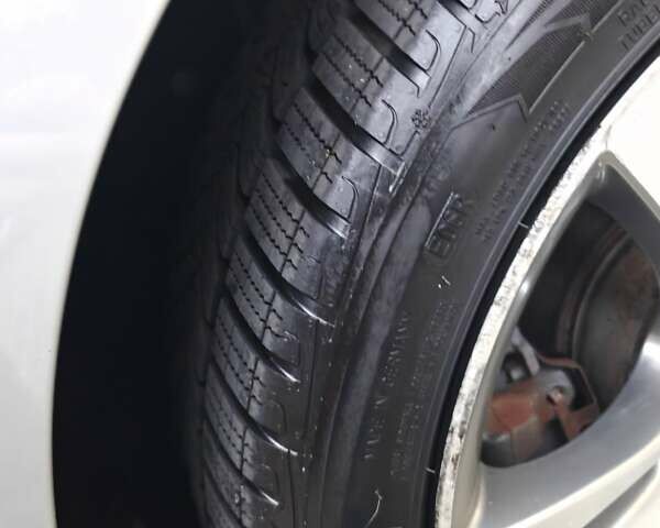 Сірий БМВ 3 Серія, об'ємом двигуна 2 л та пробігом 130 тис. км за 21000 $, фото 14 на Automoto.ua