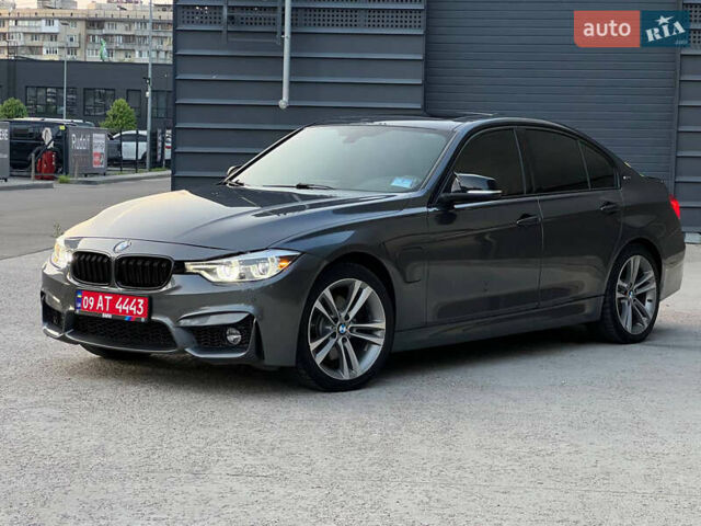 Серый БМВ 3 Серия, объемом двигателя 2 л и пробегом 157 тыс. км за 18400 $, фото 5 на Automoto.ua