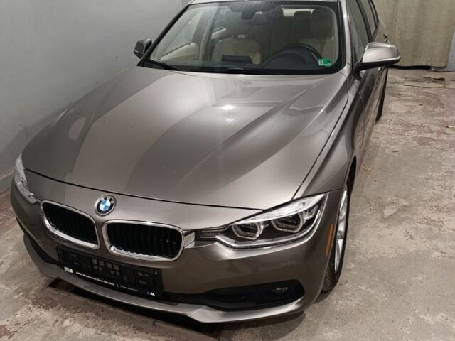 Серый БМВ 3 Серия, объемом двигателя 2 л и пробегом 117 тыс. км за 15500 $, фото 1 на Automoto.ua