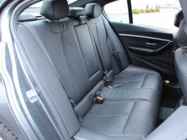 Сірий БМВ 3 Серія, об'ємом двигуна 3 л та пробігом 77 тис. км за 12400 $, фото 10 на Automoto.ua