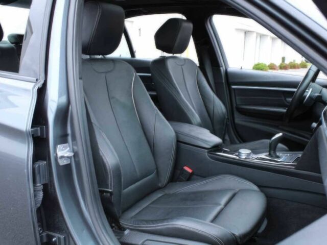 Сірий БМВ 3 Серія, об'ємом двигуна 3 л та пробігом 77 тис. км за 12400 $, фото 9 на Automoto.ua