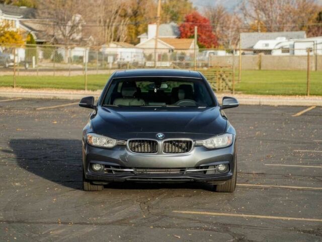 Сірий БМВ 3 Серія, об'ємом двигуна 2 л та пробігом 75 тис. км за 11000 $, фото 1 на Automoto.ua