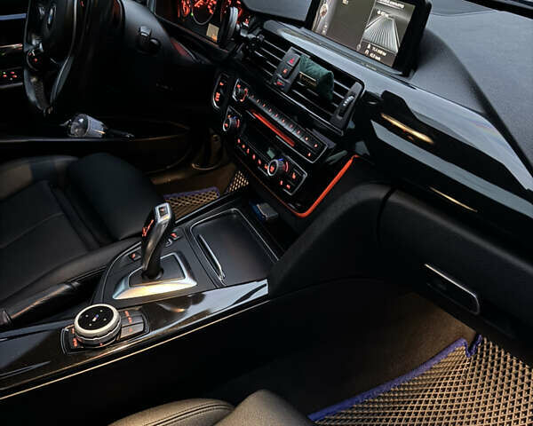 Серый БМВ 3 Серия, объемом двигателя 2 л и пробегом 118 тыс. км за 17500 $, фото 14 на Automoto.ua