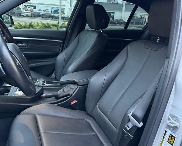 Сірий БМВ 3 Серія, об'ємом двигуна 2 л та пробігом 83 тис. км за 15999 $, фото 26 на Automoto.ua