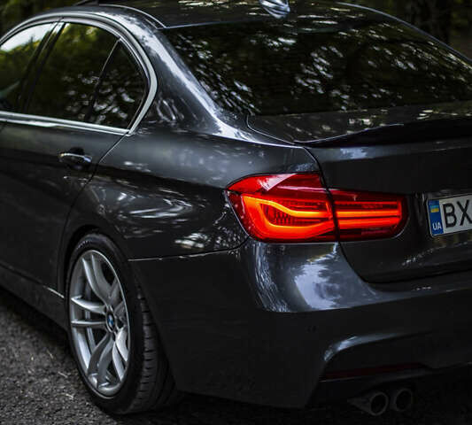 Серый БМВ 3 Серия, объемом двигателя 2 л и пробегом 183 тыс. км за 21300 $, фото 2 на Automoto.ua