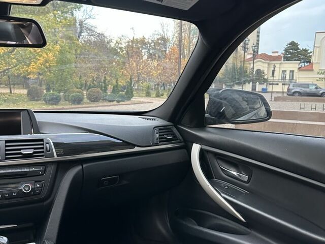 БМВ 3 Серия 2016 в Одессе на Automoto.ua Серый БМВ 3 Серия, объемом двигателя 2 л и пробегом 95 тыс. км за 14500 $, фото 10 на Automoto.ua
