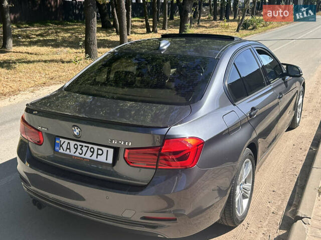 Серый БМВ 3 Серия, объемом двигателя 2 л и пробегом 144 тыс. км за 16400 $, фото 5 на Automoto.ua