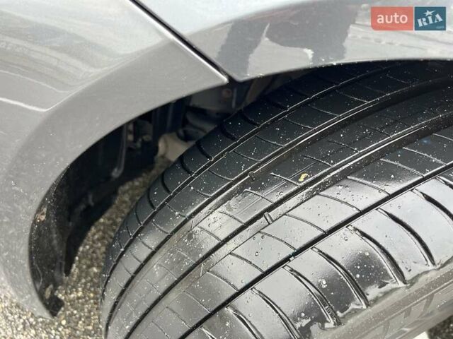 БМВ 3 Серия 2016 в Киеве на Automoto.ua Серый БМВ 3 Серия, объемом двигателя 2 л и пробегом 101 тыс. км за 19500 $, фото 48 на Automoto.ua