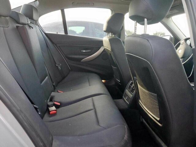 Серый БМВ 3 Серия, объемом двигателя 2 л и пробегом 219 тыс. км за 10500 $, фото 9 на Automoto.ua