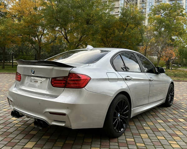 БМВ 3 Серия 2016 в Одессе на Automoto.ua Серый БМВ 3 Серия, объемом двигателя 0 л и пробегом 95 тыс. км за 15000 $, фото 4 на Automoto.ua