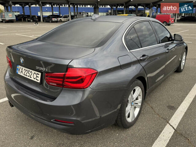 Серый БМВ 3 Серия, объемом двигателя 2 л и пробегом 65 тыс. км за 18100 $, фото 6 на Automoto.ua