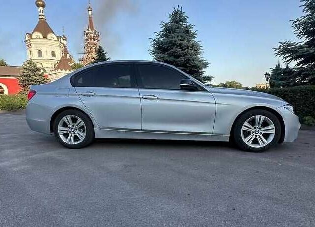 Серый БМВ 3 Серия, объемом двигателя 2 л и пробегом 110 тыс. км за 11000 $, фото 3 на Automoto.ua