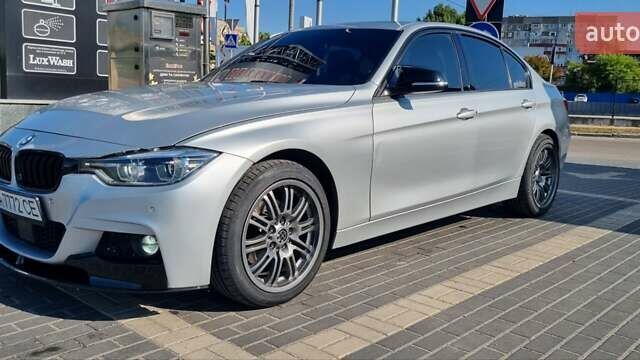 Серый БМВ 3 Серия, объемом двигателя 2 л и пробегом 167 тыс. км за 17000 $, фото 1 на Automoto.ua