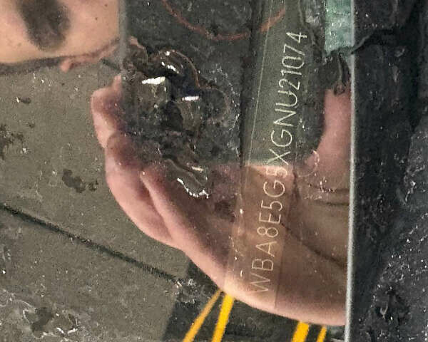 Серый БМВ 3 Серия, объемом двигателя 2 л и пробегом 171 тыс. км за 14500 $, фото 22 на Automoto.ua