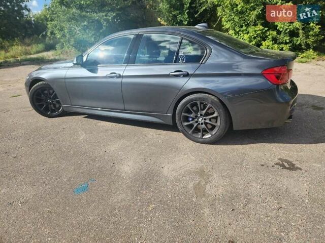 Серый БМВ 3 Серия, объемом двигателя 2 л и пробегом 131 тыс. км за 15500 $, фото 11 на Automoto.ua