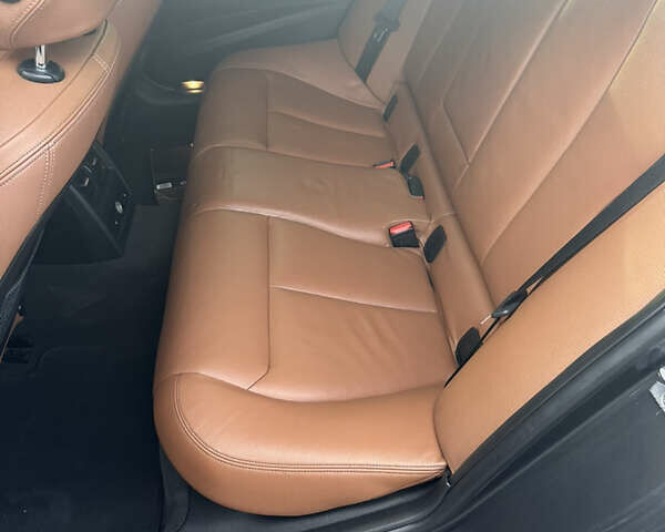 Серый БМВ 3 Серия, объемом двигателя 3 л и пробегом 145 тыс. км за 24300 $, фото 11 на Automoto.ua