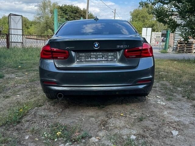 Сірий БМВ 3 Серія, об'ємом двигуна 2 л та пробігом 152 тис. км за 11499 $, фото 9 на Automoto.ua